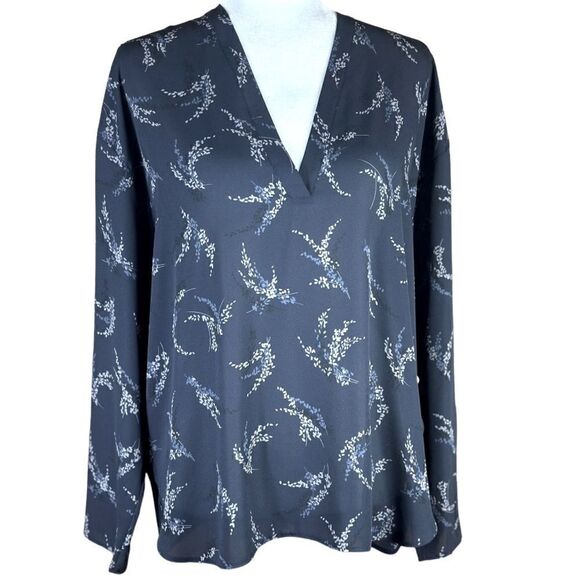 Vince Sprig Floral Print Popover Long Sleeve Blouse Size Medium 📦 - Picture 2 of 11